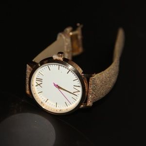 NEW! Sparkly Metallic Gold Ladies Watch